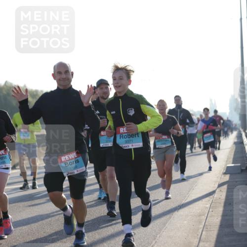 03.10.2025 - Köhlbrandbrückenlauf Jannik Wohlers http://msf.ph/oto/9052065 03.10.2025 09:19:17 Position 3 1485, 3734, 3369, 3371 meine-sportfotos.de