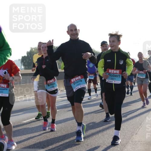 03.10.2025 - Köhlbrandbrückenlauf Jannik Wohlers http://msf.ph/oto/9052086 03.10.2025 09:19:18 Position 3 2034, 3699, 1485, 3369, 3371 meine-sportfotos.de