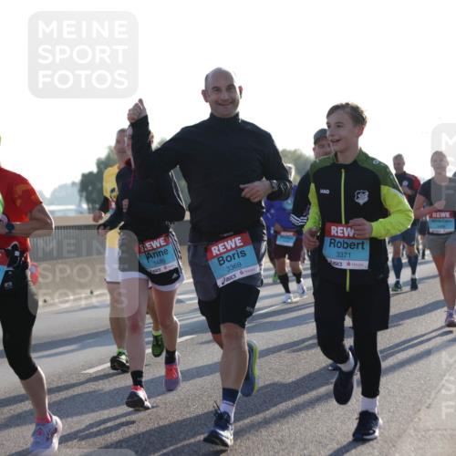 03.10.2025 - Köhlbrandbrückenlauf Jannik Wohlers http://msf.ph/oto/9052098 03.10.2025 09:19:18 Position 3 3699, 1485, 3369, 3371 meine-sportfotos.de