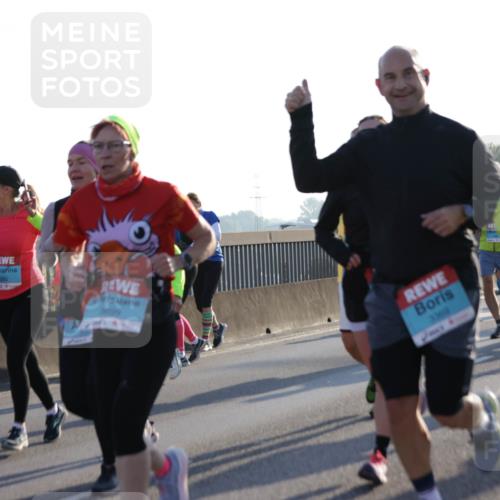 03.10.2025 - Köhlbrandbrückenlauf Jannik Wohlers http://msf.ph/oto/9052129 03.10.2025 09:19:18 Position 3 3060, 2041, 3609, 3369, 3071 meine-sportfotos.de