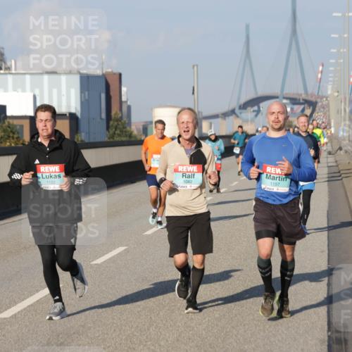 03.10.2025 - Köhlbrandbrückenlauf Jannik Wohlers http://msf.ph/oto/9052164 03.10.2025 09:46:41 Position 3 1122, 1082, 1157 meine-sportfotos.de