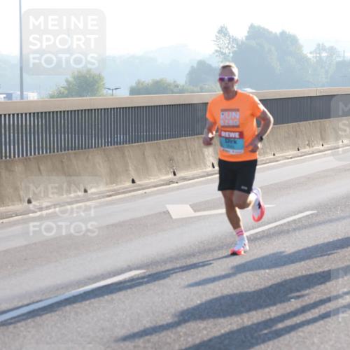 03.10.2025 - Köhlbrandbrückenlauf Lena Gebhardt http://msf.ph/oto/9052166 03.10.2025 09:15:08 Position 1 828, 1030 meine-sportfotos.de