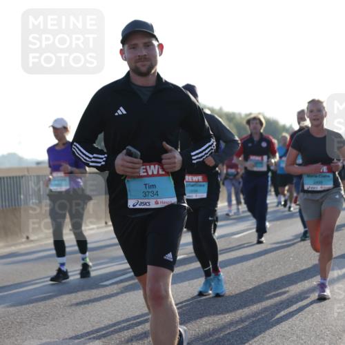 03.10.2025 - Köhlbrandbrückenlauf Jannik Wohlers http://msf.ph/oto/9052175 03.10.2025 09:19:19 Position 3 3734, 1634, 2499 meine-sportfotos.de