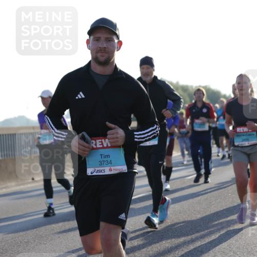 03.10.2025 - Köhlbrandbrückenlauf Jannik Wohlers http://msf.ph/oto/9052182 03.10.2025 09:19:19 Position 3 3734, 2499 meine-sportfotos.de