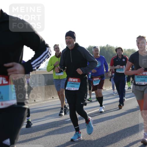 03.10.2025 - Köhlbrandbrückenlauf Jannik Wohlers http://msf.ph/oto/9052195 03.10.2025 09:19:20 Position 3 3734, 1634, 2499, 1871 meine-sportfotos.de