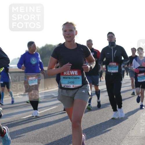 03.10.2025 - Köhlbrandbrückenlauf Jannik Wohlers http://msf.ph/oto/9052228 03.10.2025 09:19:21 Position 3 1634, 2499, 1871, 6 meine-sportfotos.de