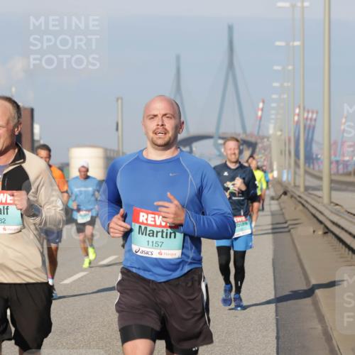 03.10.2025 - Köhlbrandbrückenlauf Jannik Wohlers http://msf.ph/oto/9052261 03.10.2025 09:46:43 Position 3 1082, 1157 meine-sportfotos.de