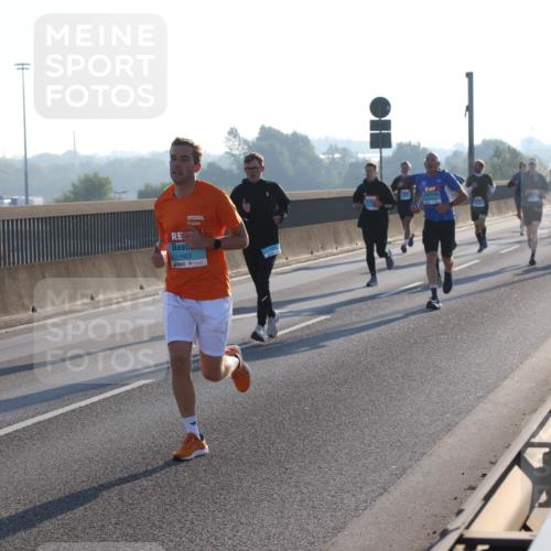03.10.2025 - Köhlbrandbrückenlauf Lena Gebhardt http://msf.ph/oto/9052302 03.10.2025 09:15:13 Position 1  meine-sportfotos.de