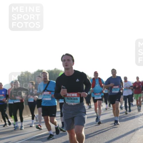 03.10.2025 - Köhlbrandbrückenlauf Jannik Wohlers http://msf.ph/oto/9052392 03.10.2025 09:19:24 Position 3 1402 meine-sportfotos.de