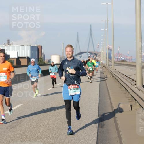 03.10.2025 - Köhlbrandbrückenlauf Jannik Wohlers http://msf.ph/oto/9052393 03.10.2025 09:46:46 Position 3 1315, 1262 meine-sportfotos.de
