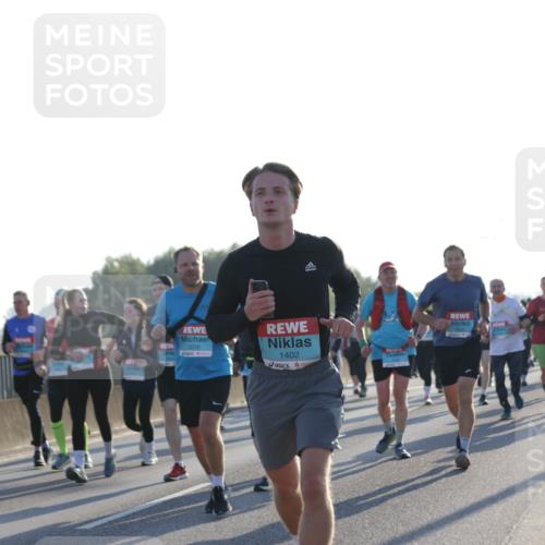 03.10.2025 - Köhlbrandbrückenlauf Jannik Wohlers http://msf.ph/oto/9052405 03.10.2025 09:19:24 Position 3 1402 meine-sportfotos.de