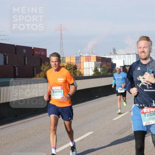 03.10.2025 - Köhlbrandbrückenlauf Jannik Wohlers http://msf.ph/oto/9052441 03.10.2025 09:46:47 Position 3 1315, 1262 meine-sportfotos.de