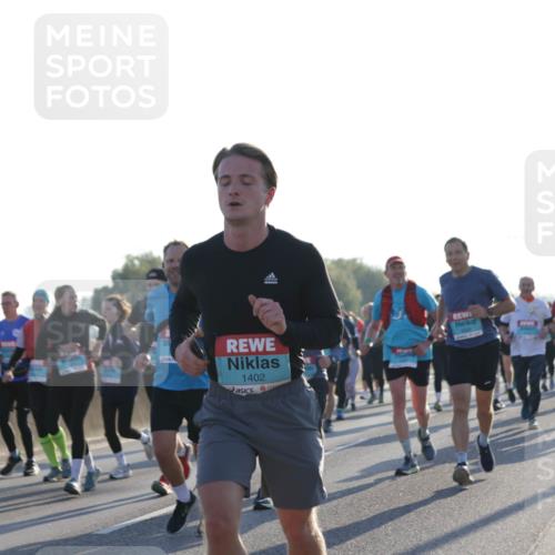 03.10.2025 - Köhlbrandbrückenlauf Jannik Wohlers http://msf.ph/oto/9052443 03.10.2025 09:19:24 Position 3 1402 meine-sportfotos.de