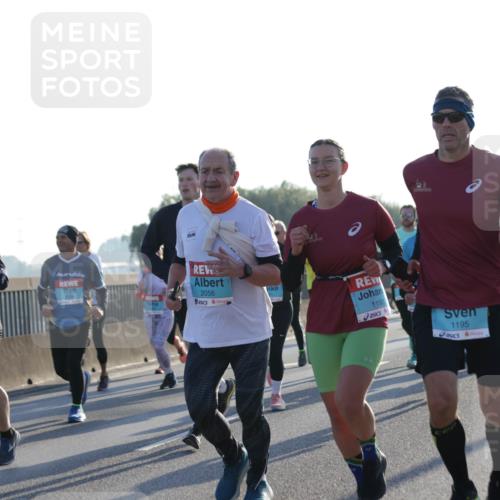 03.10.2025 - Köhlbrandbrückenlauf Jannik Wohlers http://msf.ph/oto/9052579 03.10.2025 09:19:28 Position 3 2905, 2056, 1193, 1195 meine-sportfotos.de