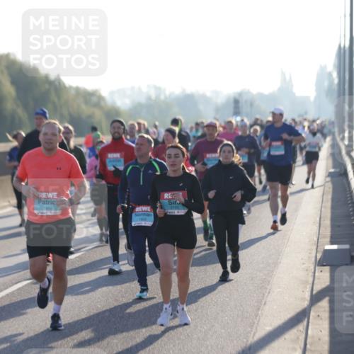 03.10.2025 - Köhlbrandbrückenlauf Jannik Wohlers http://msf.ph/oto/9052669 03.10.2025 09:19:37 Position 3 1973, 2155 meine-sportfotos.de