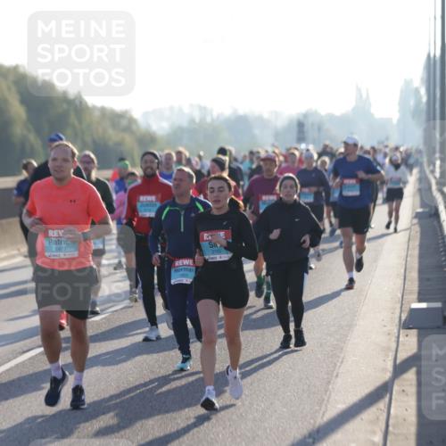 03.10.2025 - Köhlbrandbrückenlauf Jannik Wohlers http://msf.ph/oto/9052675 03.10.2025 09:19:37 Position 3 1973, 1805, 2155 meine-sportfotos.de