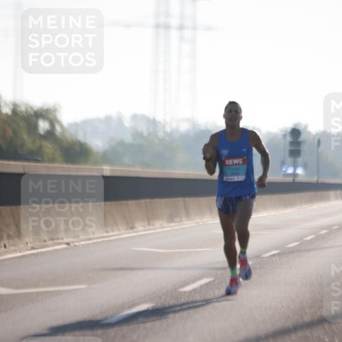 03.10.2025 - Köhlbrandbrückenlauf Jannik Wohlers http://msf.ph/oto/9052718 03.10.2025 09:09:41 Position 3 3769 meine-sportfotos.de