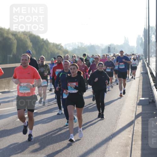 03.10.2025 - Köhlbrandbrückenlauf Jannik Wohlers http://msf.ph/oto/9052730 03.10.2025 09:19:37 Position 3 1973 meine-sportfotos.de