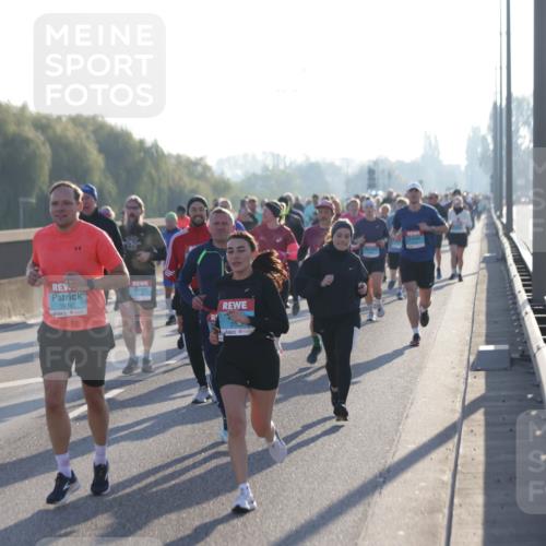 03.10.2025 - Köhlbrandbrückenlauf Jannik Wohlers http://msf.ph/oto/9052738 03.10.2025 09:19:37 Position 3 1973 meine-sportfotos.de