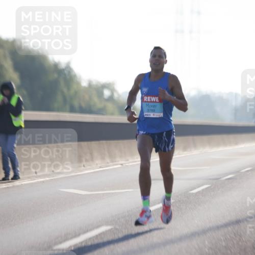 03.10.2025 - Köhlbrandbrückenlauf Jannik Wohlers http://msf.ph/oto/9052758 03.10.2025 09:09:43 Position 3 3769 meine-sportfotos.de