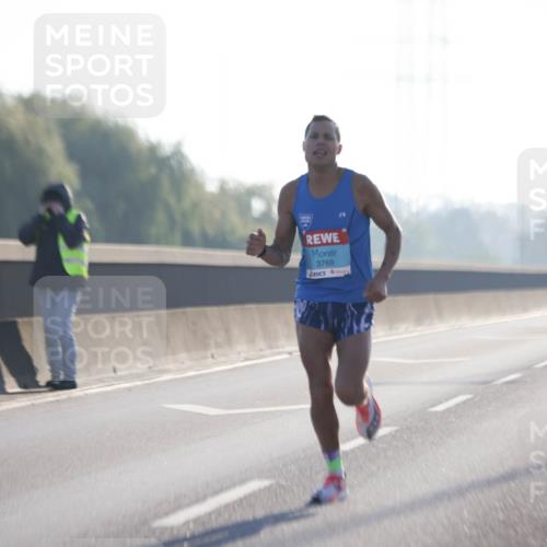 03.10.2025 - Köhlbrandbrückenlauf Jannik Wohlers http://msf.ph/oto/9052778 03.10.2025 09:09:43 Position 3 3769 meine-sportfotos.de