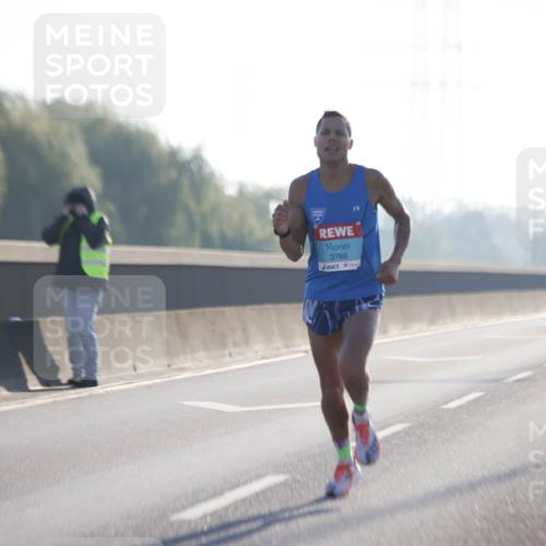03.10.2025 - Köhlbrandbrückenlauf Jannik Wohlers http://msf.ph/oto/9052782 03.10.2025 09:09:43 Position 3 3769 meine-sportfotos.de