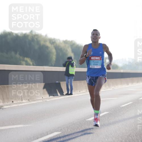 03.10.2025 - Köhlbrandbrückenlauf Jannik Wohlers http://msf.ph/oto/9052851 03.10.2025 09:09:44 Position 3 3769 meine-sportfotos.de