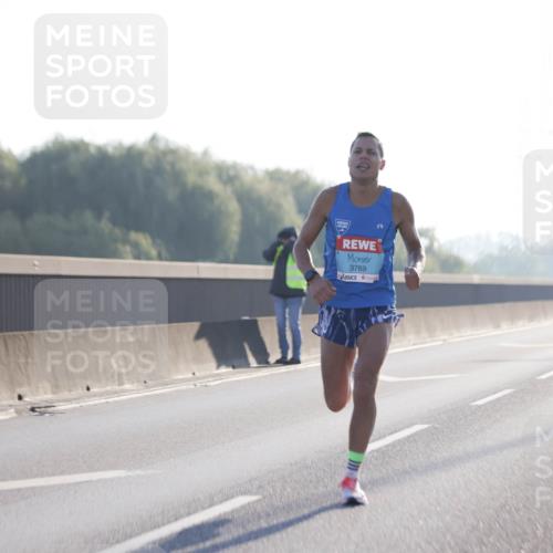 03.10.2025 - Köhlbrandbrückenlauf Jannik Wohlers http://msf.ph/oto/9052864 03.10.2025 09:09:44 Position 3 3769 meine-sportfotos.de
