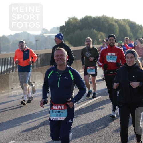 03.10.2025 - Köhlbrandbrückenlauf Jannik Wohlers http://msf.ph/oto/9052871 03.10.2025 09:19:40 Position 3 1805, 3216 meine-sportfotos.de