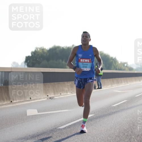 03.10.2025 - Köhlbrandbrückenlauf Jannik Wohlers http://msf.ph/oto/9052883 03.10.2025 09:09:45 Position 3 3769 meine-sportfotos.de