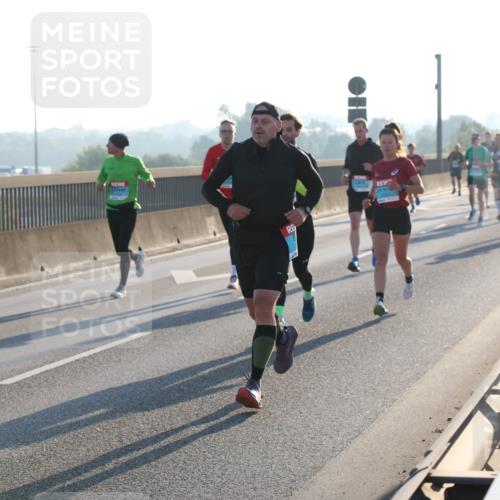 03.10.2025 - Köhlbrandbrückenlauf Lena Gebhardt http://msf.ph/oto/9052917 03.10.2025 09:15:33 Position 1  meine-sportfotos.de
