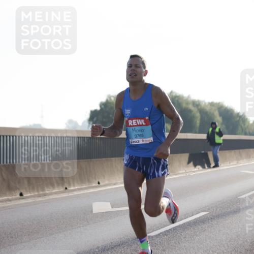 03.10.2025 - Köhlbrandbrückenlauf Jannik Wohlers http://msf.ph/oto/9052923 03.10.2025 09:09:45 Position 3 3769, 0 meine-sportfotos.de
