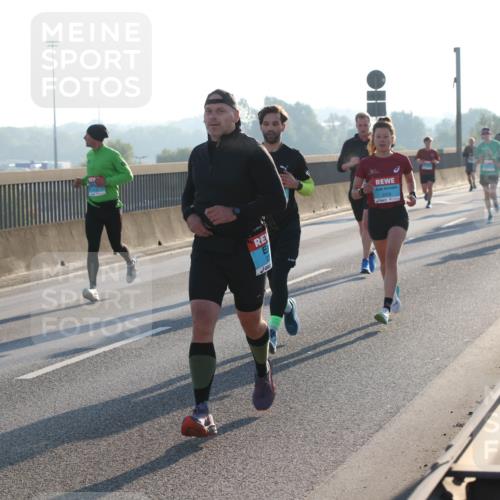 03.10.2025 - Köhlbrandbrückenlauf Lena Gebhardt http://msf.ph/oto/9052930 03.10.2025 09:15:34 Position 1 3376 meine-sportfotos.de