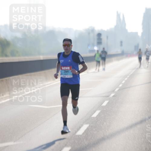 03.10.2025 - Köhlbrandbrückenlauf Jannik Wohlers http://msf.ph/oto/9052971 03.10.2025 09:10:19 Position 3 3247 meine-sportfotos.de