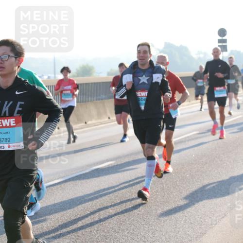 03.10.2025 - Köhlbrandbrückenlauf Lena Gebhardt http://msf.ph/oto/9053078 03.10.2025 09:15:39 Position 1 3789, 934 meine-sportfotos.de