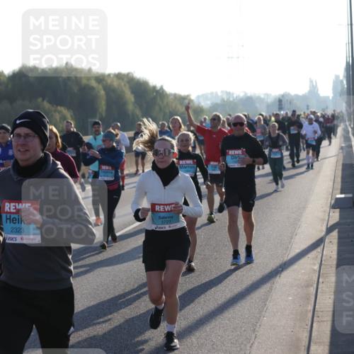 03.10.2025 - Köhlbrandbrückenlauf Jannik Wohlers http://msf.ph/oto/9053093 03.10.2025 09:19:48 Position 3 1747, 2323, 3723, 130 meine-sportfotos.de