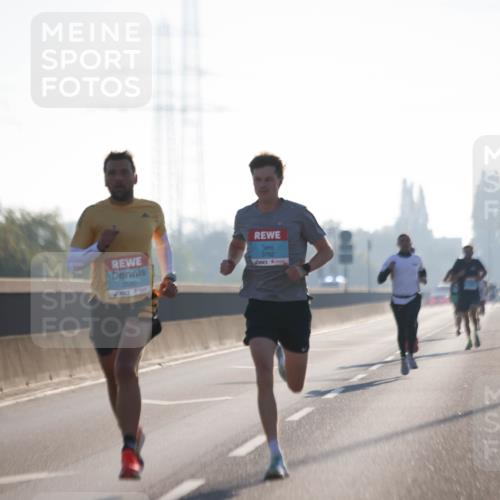 03.10.2025 - Köhlbrandbrückenlauf Jannik Wohlers http://msf.ph/oto/9053204 03.10.2025 09:10:39 Position 3 3590, 3782 meine-sportfotos.de