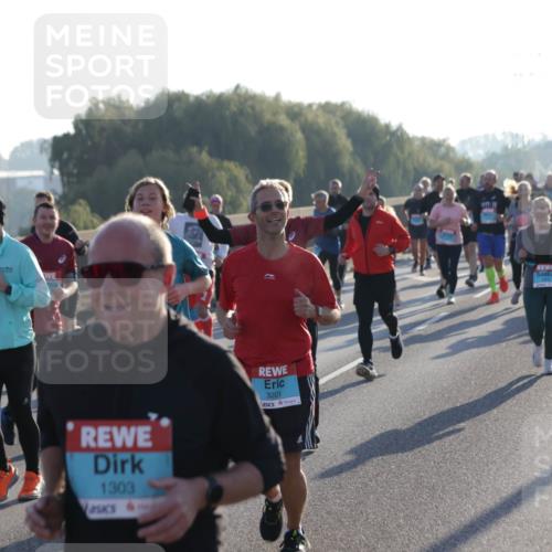 03.10.2025 - Köhlbrandbrückenlauf Jannik Wohlers http://msf.ph/oto/9053252 03.10.2025 09:19:51 Position 3 1303, 3201 meine-sportfotos.de