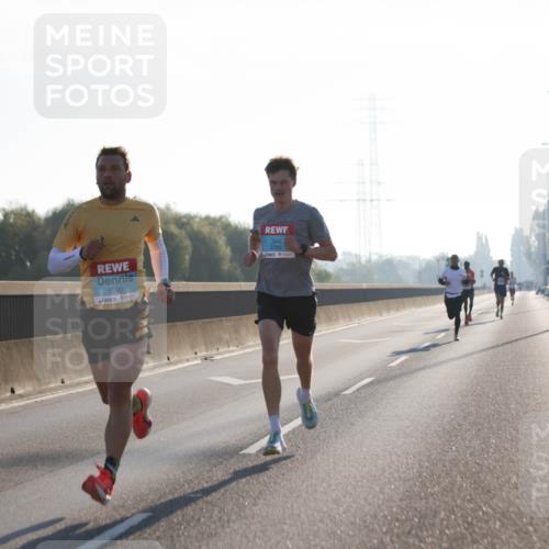 03.10.2025 - Köhlbrandbrückenlauf Jannik Wohlers http://msf.ph/oto/9053276 03.10.2025 09:10:42 Position 3 3590, 3782 meine-sportfotos.de