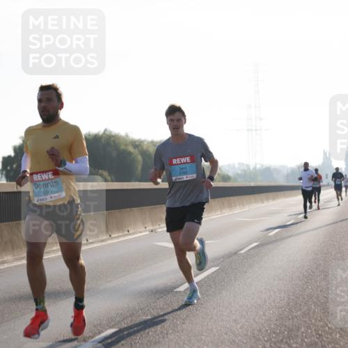 03.10.2025 - Köhlbrandbrückenlauf Jannik Wohlers http://msf.ph/oto/9053287 03.10.2025 09:10:42 Position 3 3590, 3782 meine-sportfotos.de