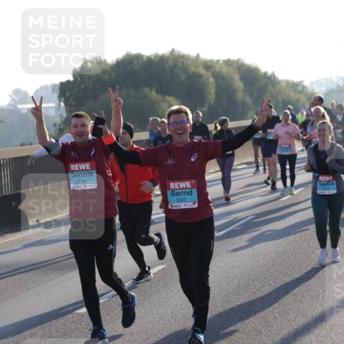 03.10.2025 - Köhlbrandbrückenlauf Jannik Wohlers http://msf.ph/oto/9053356 03.10.2025 09:19:53 Position 3 3004, 3003, 2678 meine-sportfotos.de