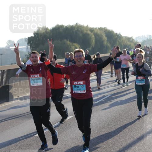 03.10.2025 - Köhlbrandbrückenlauf Jannik Wohlers http://msf.ph/oto/9053359 03.10.2025 09:19:53 Position 3 3004, 3003, 2678 meine-sportfotos.de