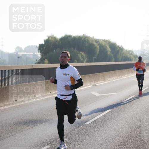 03.10.2025 - Köhlbrandbrückenlauf Jannik Wohlers http://msf.ph/oto/9053361 03.10.2025 09:10:47 Position 3  meine-sportfotos.de