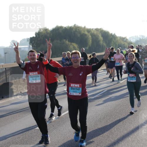 03.10.2025 - Köhlbrandbrückenlauf Jannik Wohlers http://msf.ph/oto/9053367 03.10.2025 09:19:53 Position 3 3004, 3003, 2678 meine-sportfotos.de