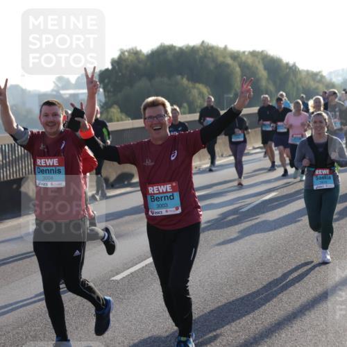 03.10.2025 - Köhlbrandbrückenlauf Jannik Wohlers http://msf.ph/oto/9053402 03.10.2025 09:19:53 Position 3 3004, 3003, 2678 meine-sportfotos.de