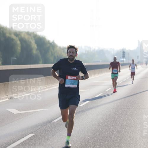 03.10.2025 - Köhlbrandbrückenlauf Jannik Wohlers http://msf.ph/oto/9053460 03.10.2025 09:10:50 Position 3 3760 meine-sportfotos.de