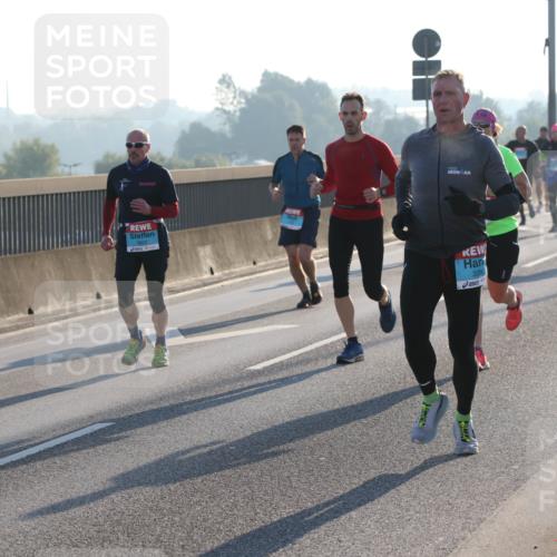 03.10.2025 - Köhlbrandbrückenlauf Lena Gebhardt http://msf.ph/oto/9053469 03.10.2025 09:16:04 Position 1 3354 meine-sportfotos.de