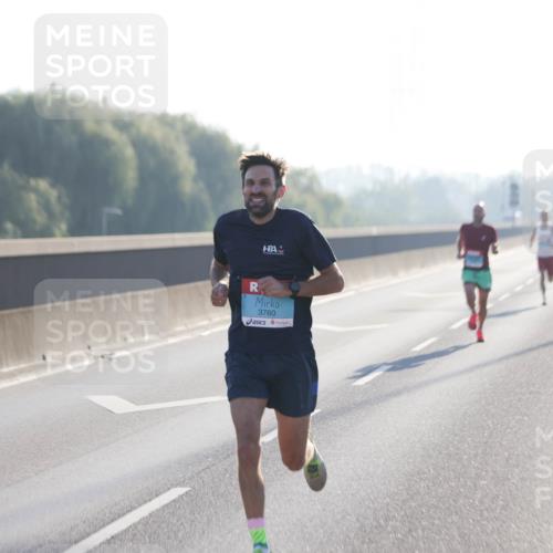 03.10.2025 - Köhlbrandbrückenlauf Jannik Wohlers http://msf.ph/oto/9053495 03.10.2025 09:10:51 Position 3 3760 meine-sportfotos.de