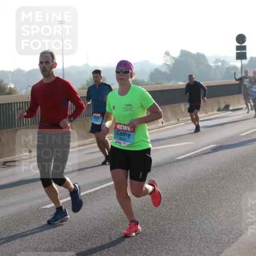 03.10.2025 - Köhlbrandbrückenlauf Lena Gebhardt http://msf.ph/oto/9053534 03.10.2025 09:16:07 Position 1 2819 meine-sportfotos.de