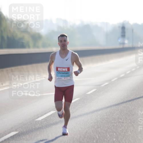 03.10.2025 - Köhlbrandbrückenlauf Jannik Wohlers http://msf.ph/oto/9053638 03.10.2025 09:10:56 Position 3 1013 meine-sportfotos.de